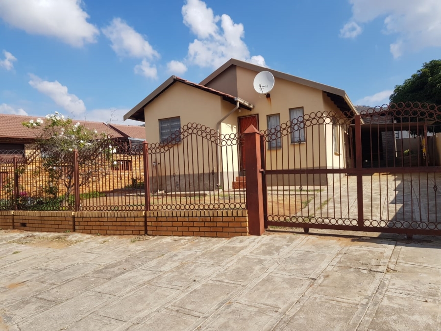 3 Bedroom Property for Sale in Geelhoutpark North West